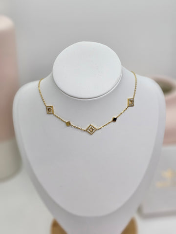 Collier aram