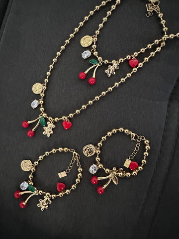 Collier cherry