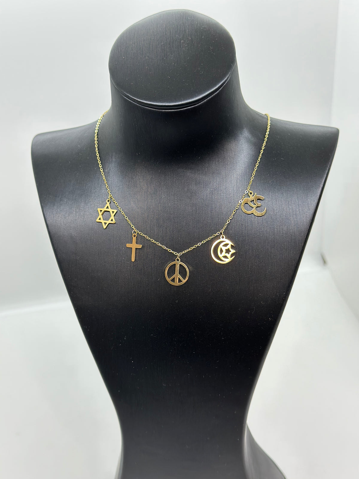 Collier peace