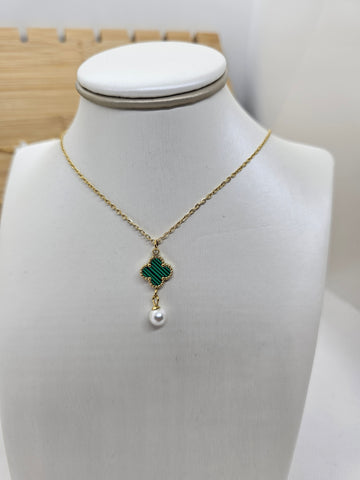 Collier trèfle vert